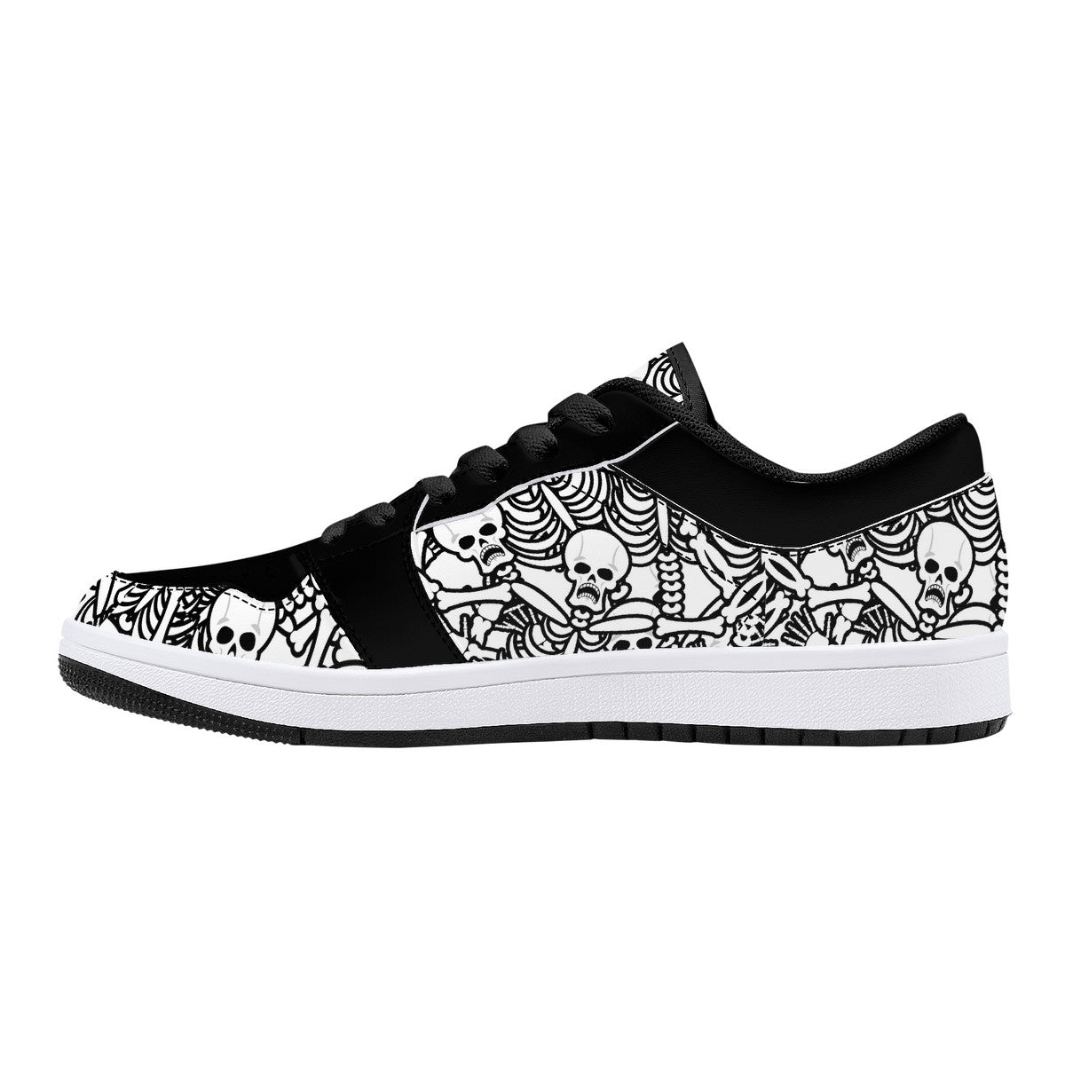 Low-Top Screaming Skulls Leather Sneakers - Black