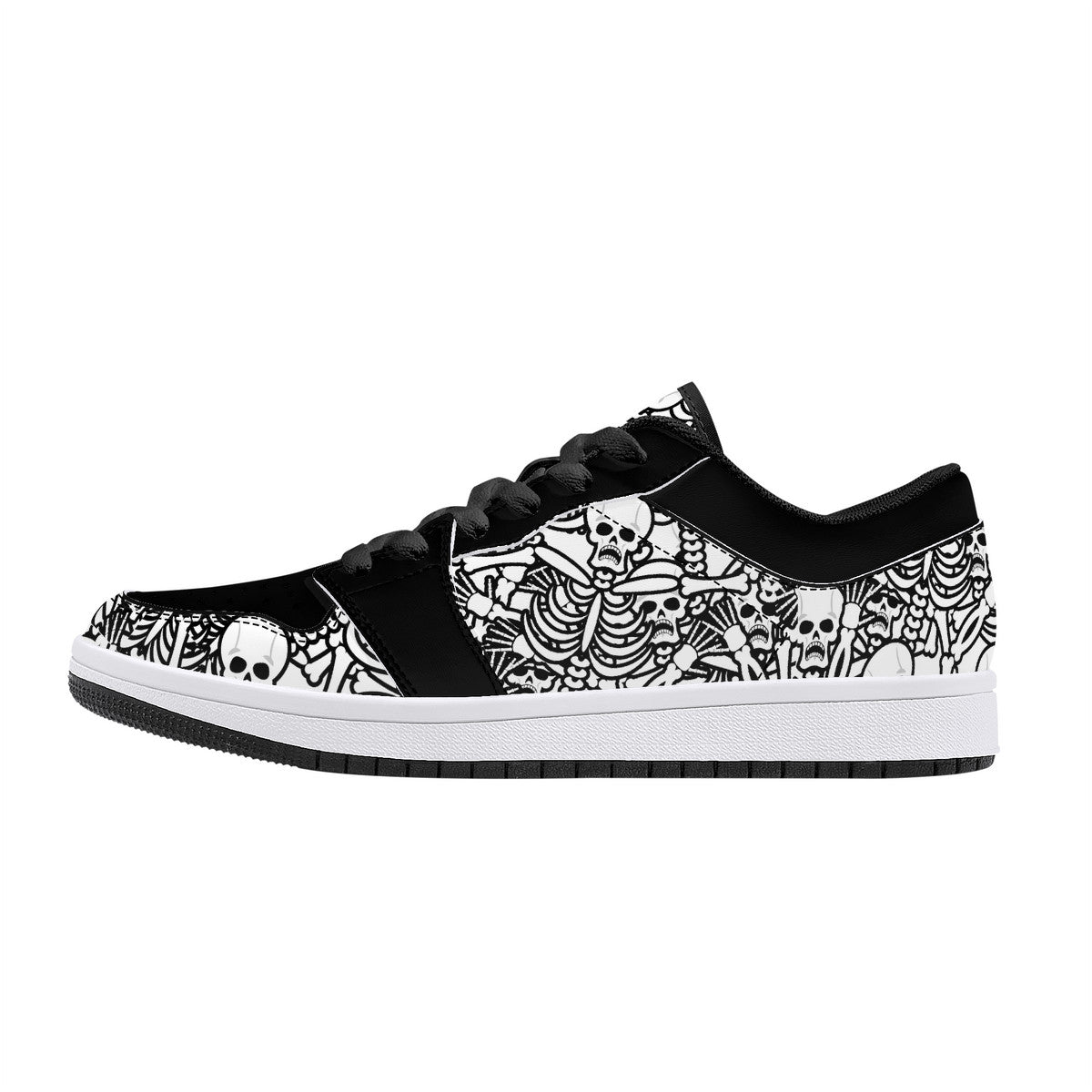 Low-Top Screaming Skulls Leather Sneakers - Black