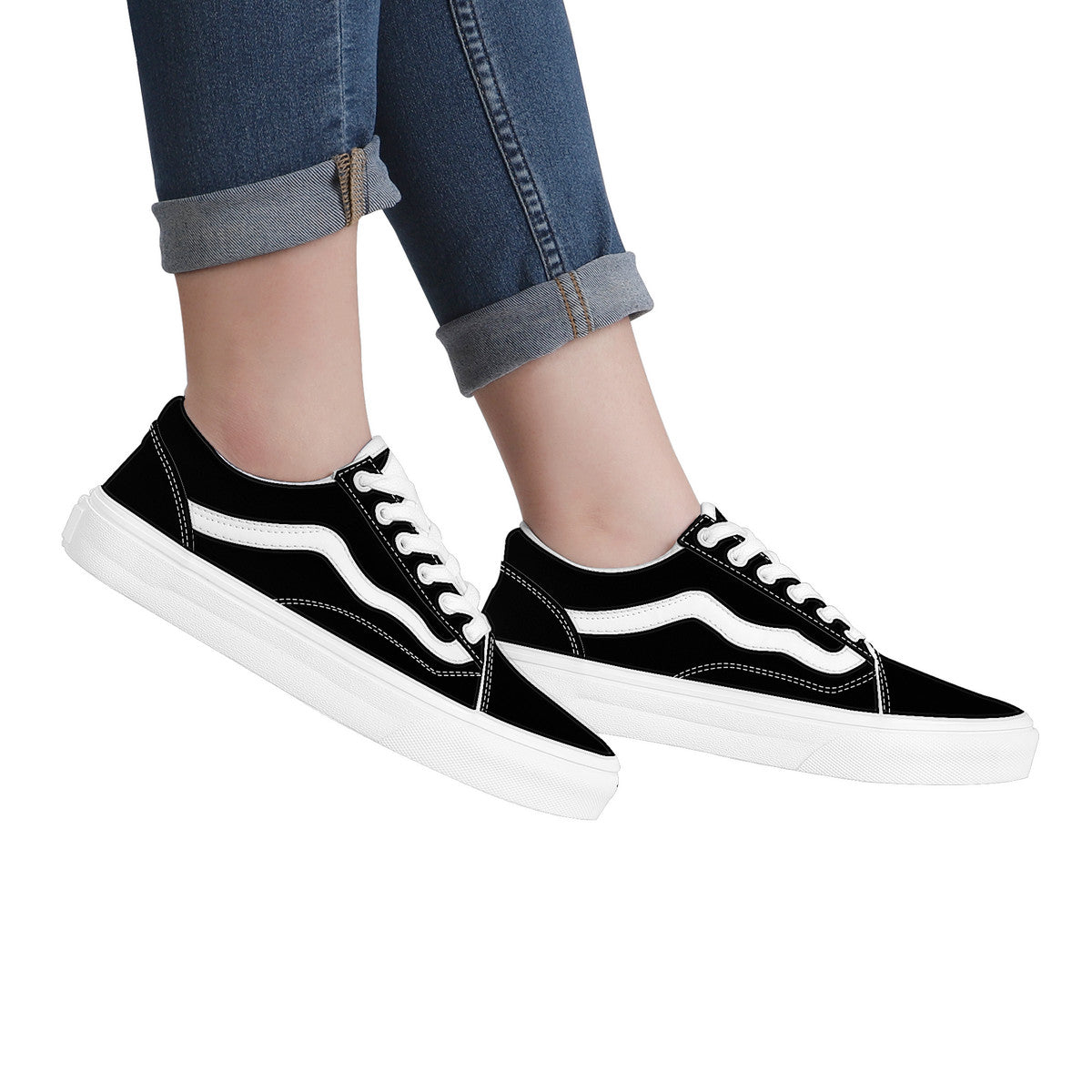 Low Top Flat Sneaker