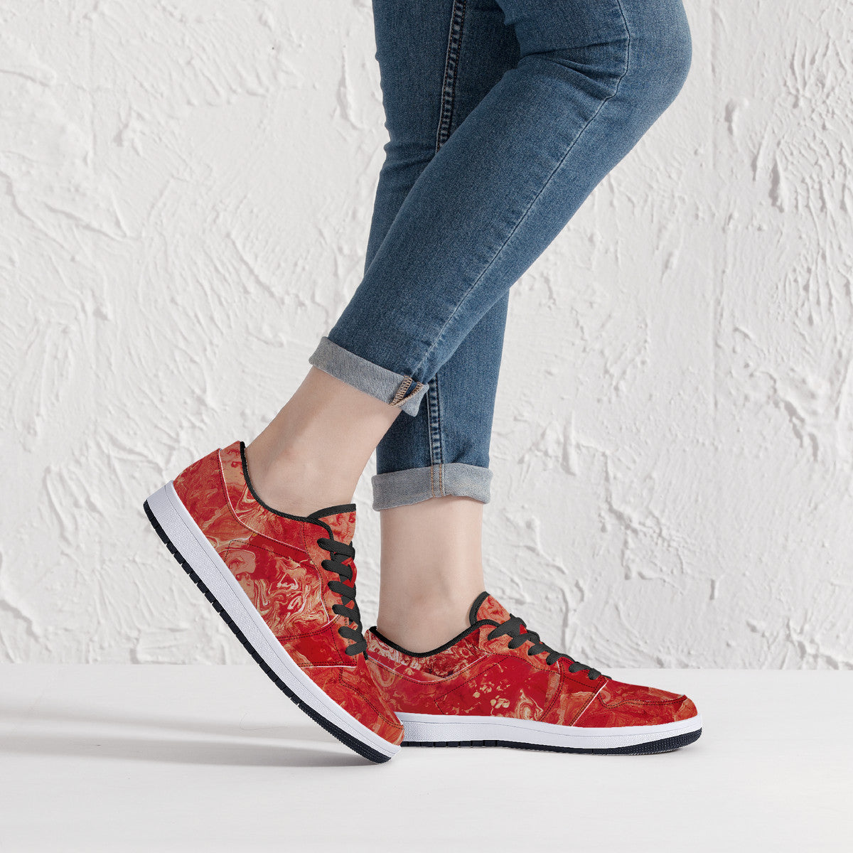 Shades of Red Low-Top Leather Sneakers