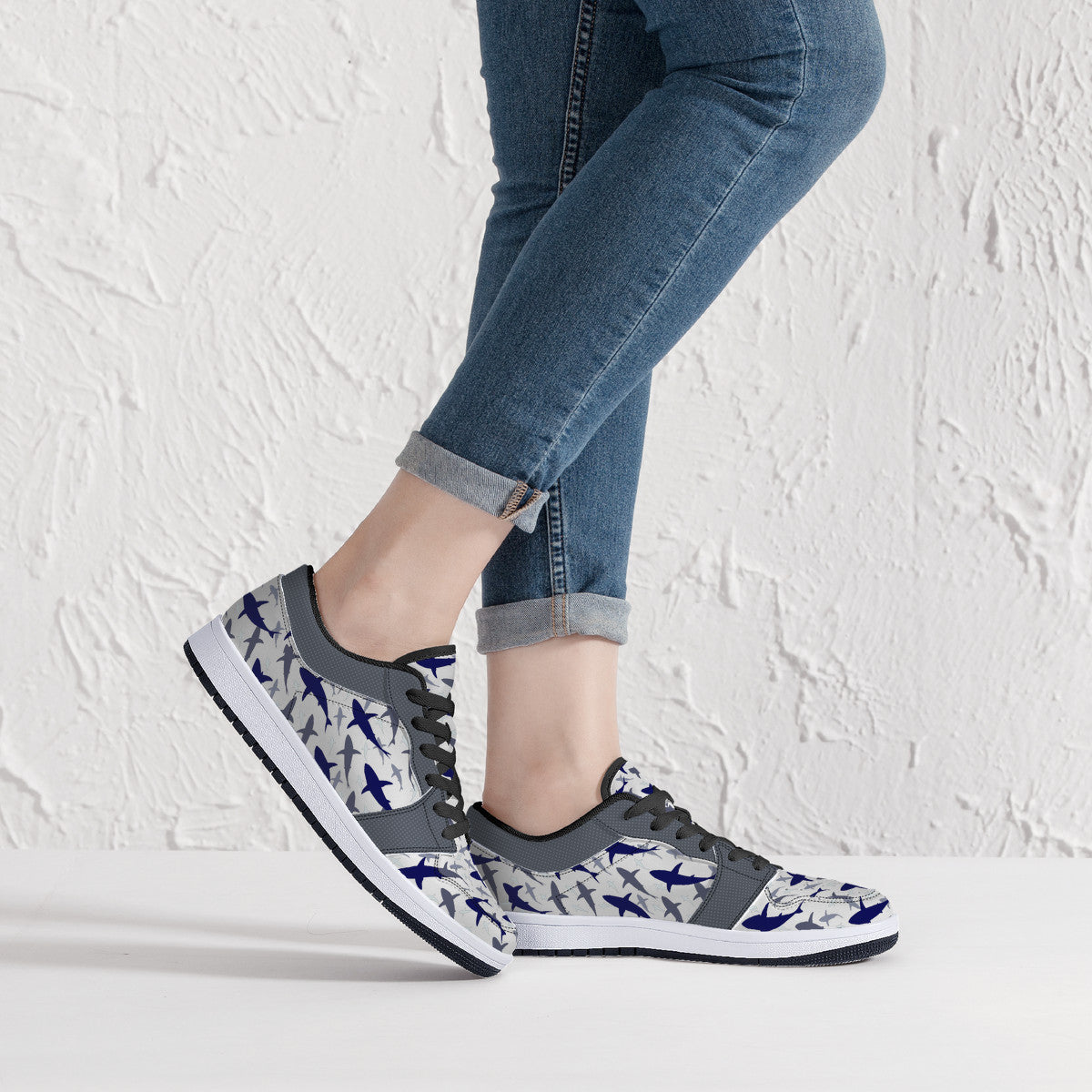 Low-Top Leather Sneakers -Shark Fest